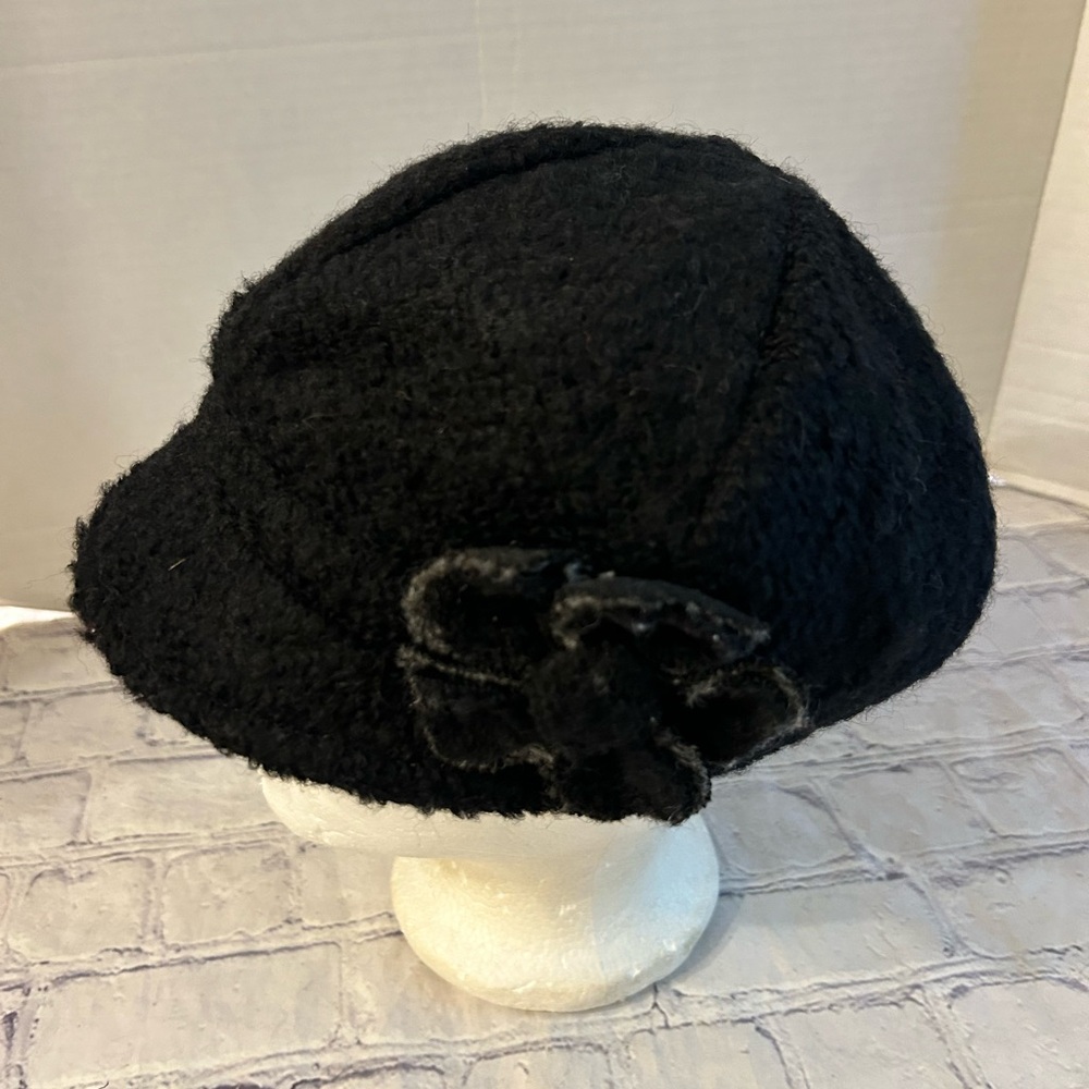 100% WOOL BLACK WITH FLOWER BOW HIPPIE BOHEMIAN DARK ACADEMIA WOMEN’S CAP